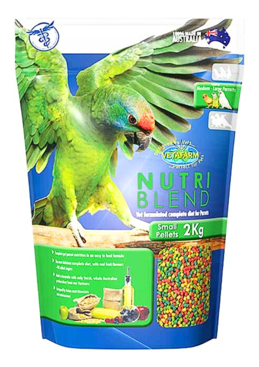 VETAFARM- FruitBlend SMALL PELLETS - Całoroczny granulat dla amazonek i innych średnich papug 2kg od ParrotPlanet.pl