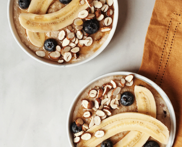 HOT BaNaNa OAT Parrot Breakfast - Papuzia Owsianka - danie śniadaniowe, lub obiadowe na ciepło dla wszystkich papug 50g od ParrotPalnet.pl