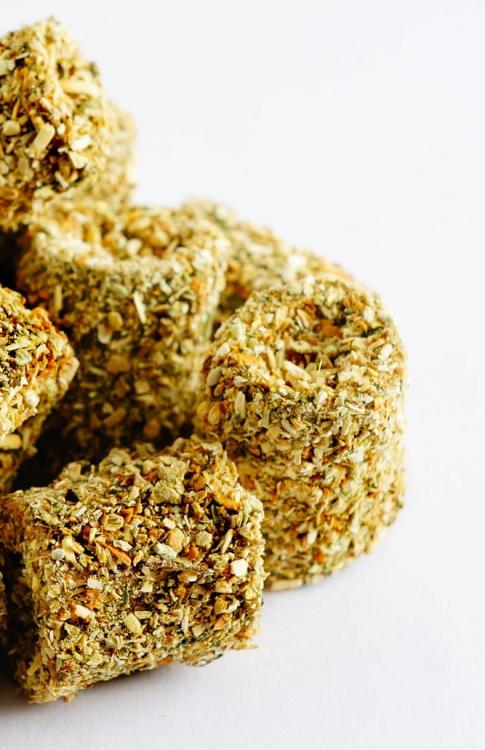 Chips de Topinambour et Brocoli - Snack Santé pour Toutes les Perruches 60g  de ParrotPlanet.fr