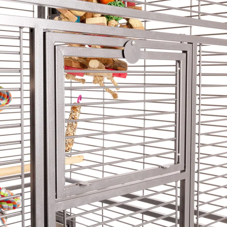 Cage pour perroquets Montana Arkansas Nova I Platinum claire – grande cage pour perroquets de moyenne et grande taille 101,5 × 101,5 × 220 cm ParrotPlanet.fr